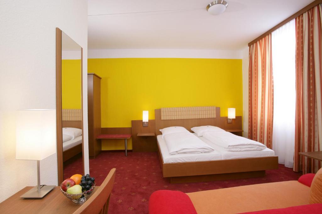 Altstadt-Hotel Zieglerbraeu Dachau Room photo