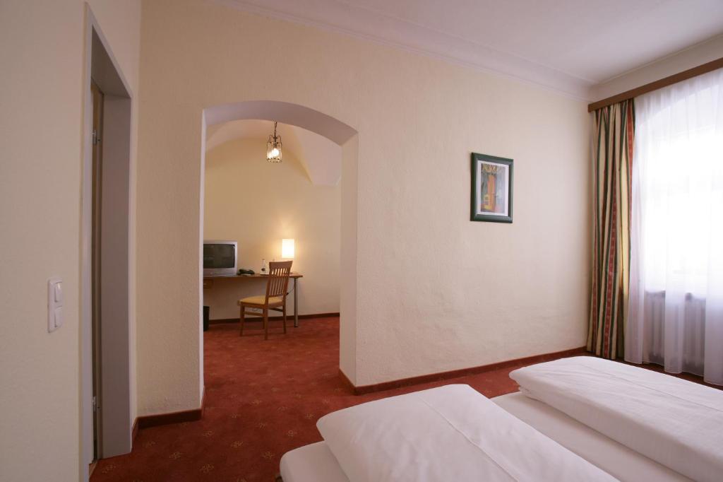 Altstadt-Hotel Zieglerbraeu Dachau Room photo
